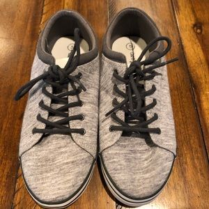 Cat & Jack Gray Cloth Boys Tennis Shoes 5